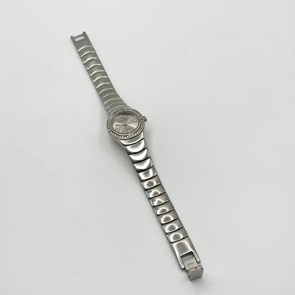 Mary Kay Silver Tone Watch Crystal Bezel 6.5" Wrist New Battery - Picture 7 of 15